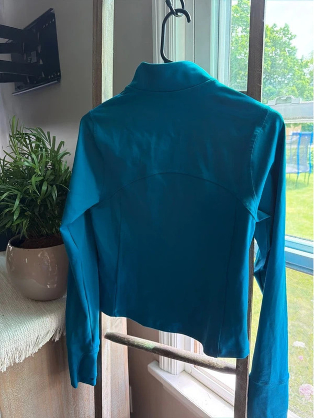 Full zip up jacket - Picture 3 of 3